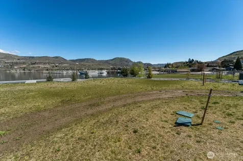 105 Bass Lane Chelan WA 98816