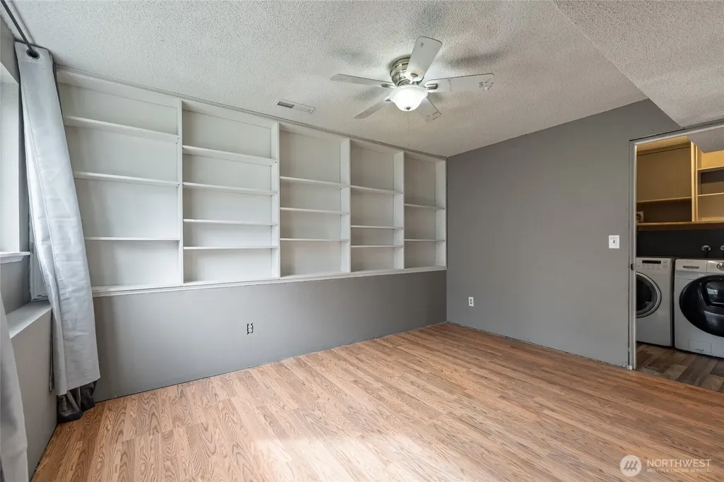 2904 E 147th Street Tacoma WA 98455