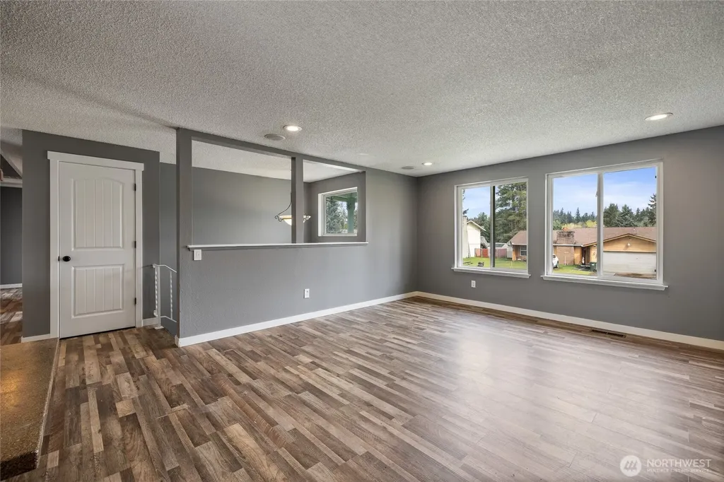 2904 E 147th Street Tacoma WA 98455