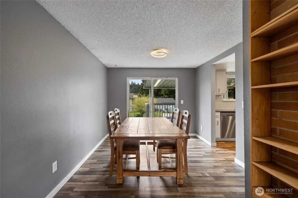 2904 E 147th Street Tacoma WA 98455