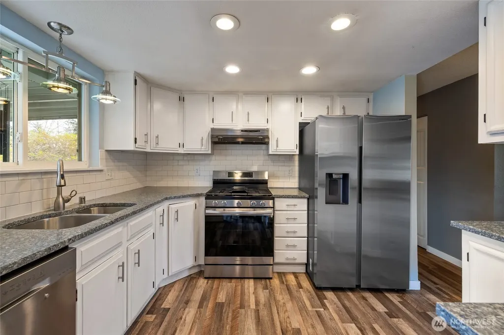 2904 E 147th Street Tacoma WA 98455