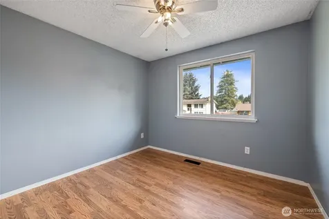 2904 E 147th Street Tacoma WA 98455
