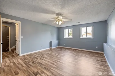 2904 E 147th Street Tacoma WA 98455