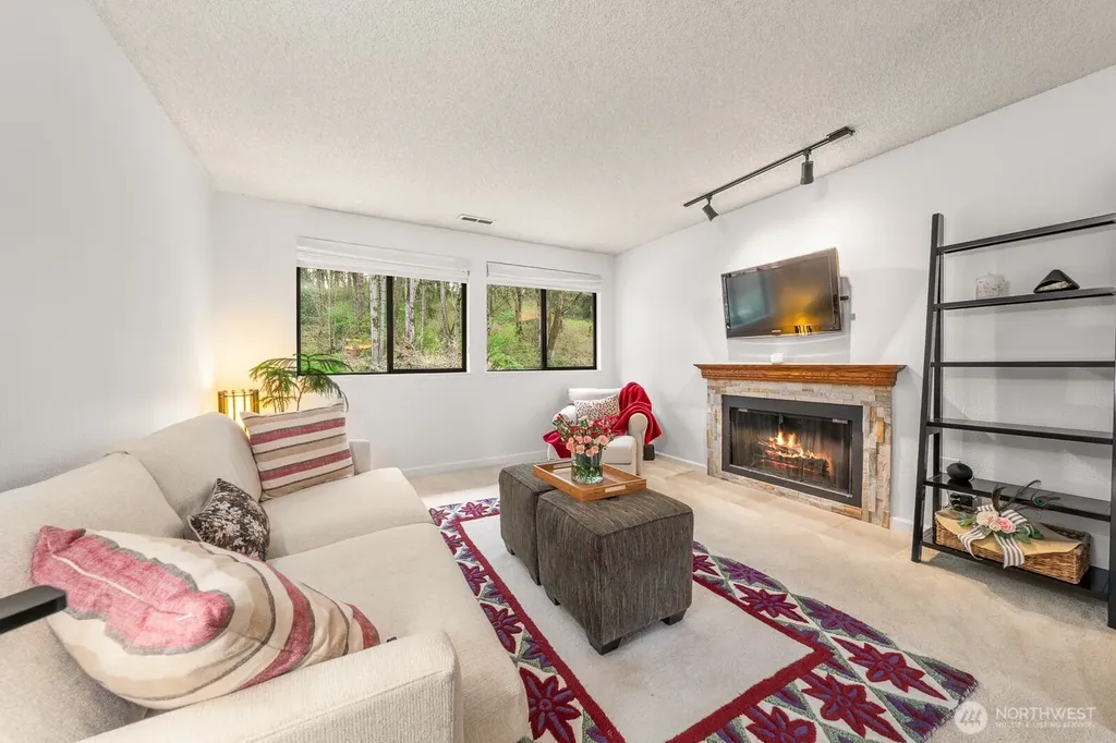 9918 NE 144th Lane Kirkland WA 98034
