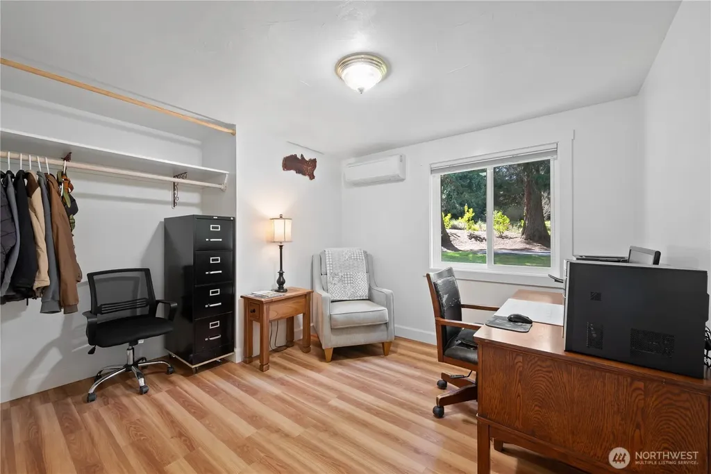 976 Sandy Bend Road Castle Rock WA 98611