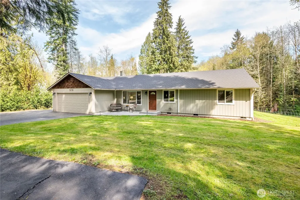 976 Sandy Bend Road Castle Rock WA 98611