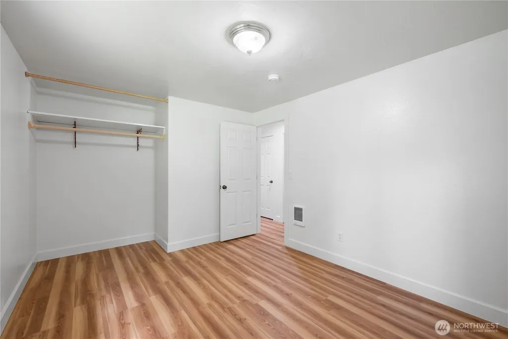 976 Sandy Bend Road Castle Rock WA 98611