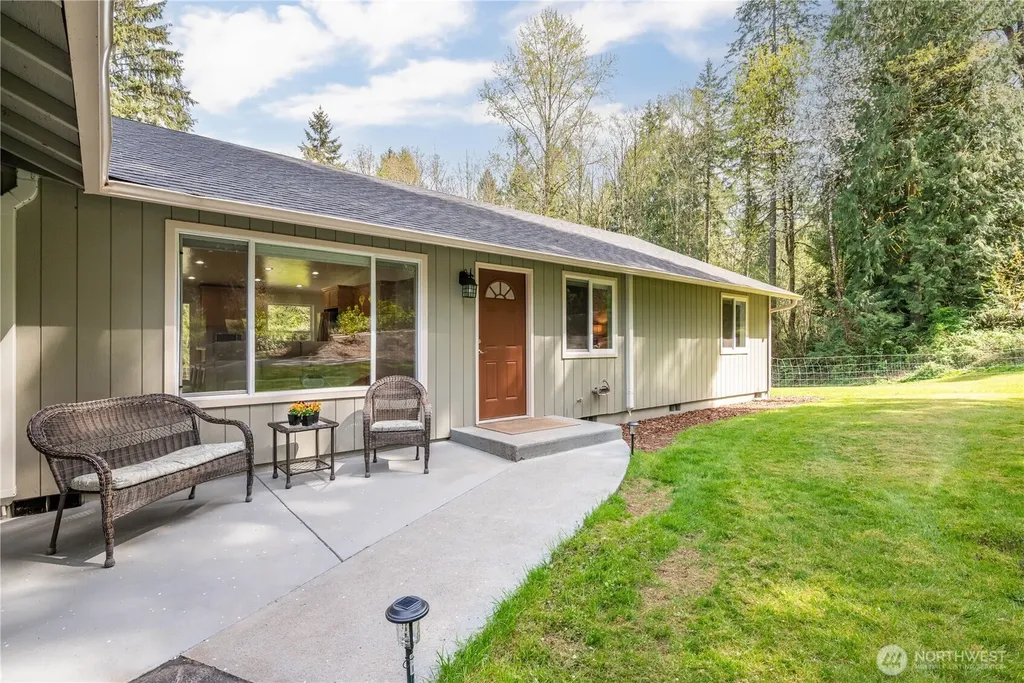 976 Sandy Bend Road Castle Rock WA 98611