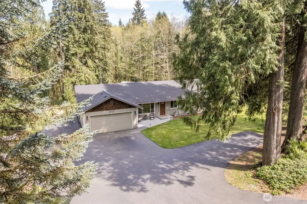 976 Sandy Bend Road Castle Rock WA 98611