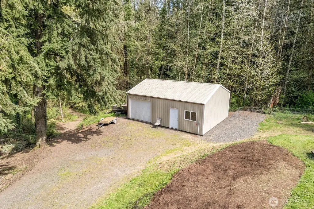 976 Sandy Bend Road Castle Rock WA 98611