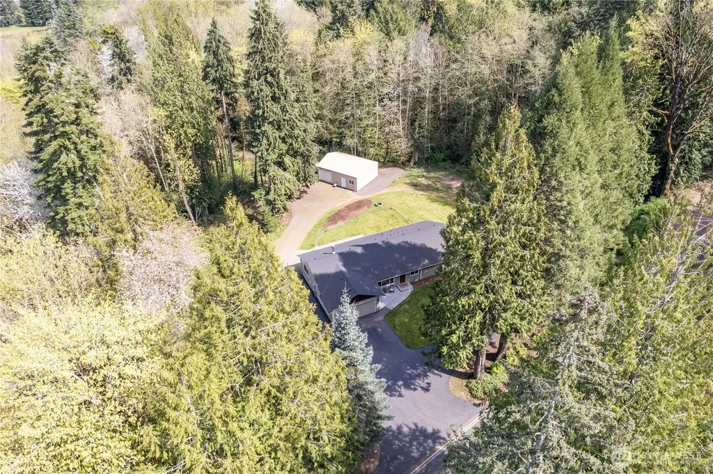 976 Sandy Bend Road Castle Rock WA 98611
