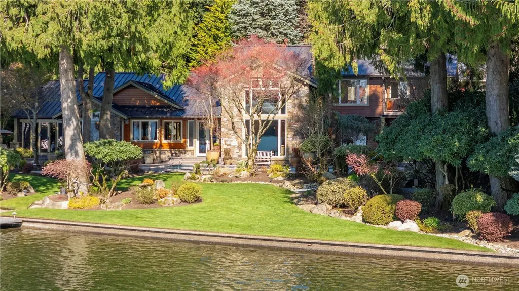 21102 Snag Island Drive E Lake Tapps WA 98391