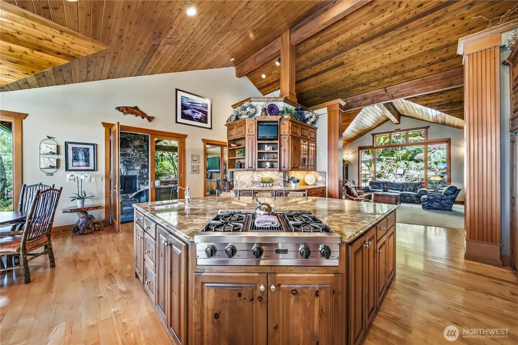 21102 Snag Island Drive E Lake Tapps WA 98391