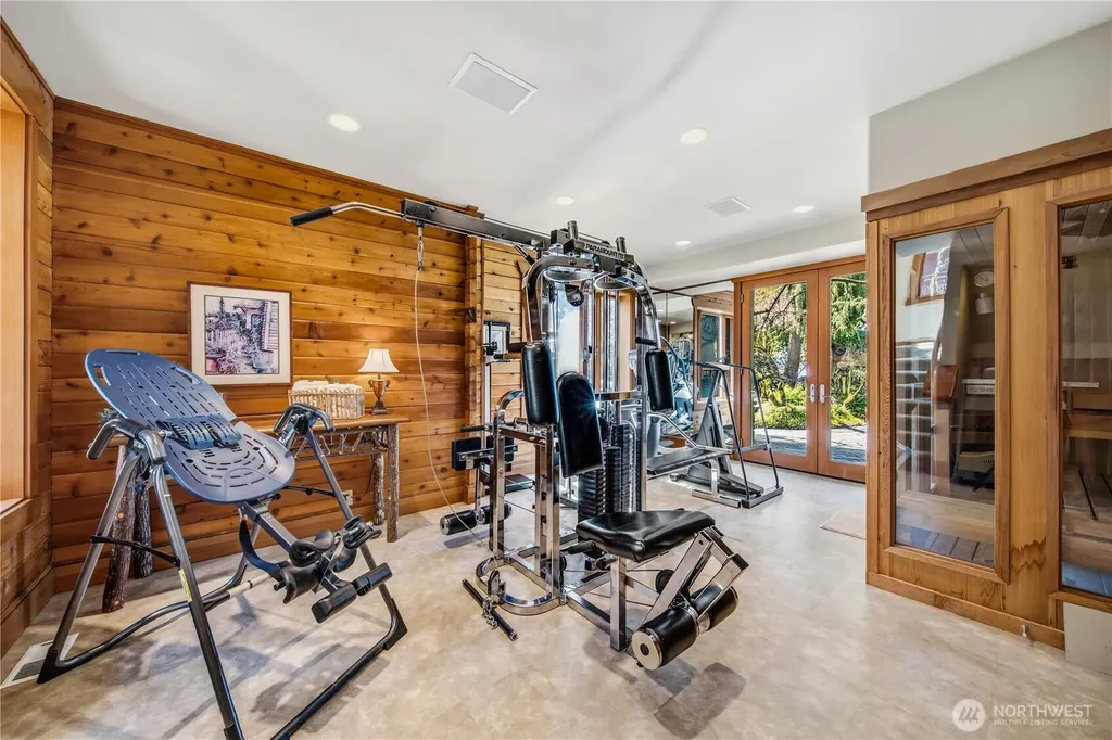 21102 Snag Island Drive E Lake Tapps WA 98391