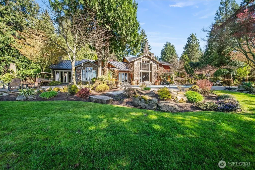 21102 Snag Island Drive E Lake Tapps WA 98391