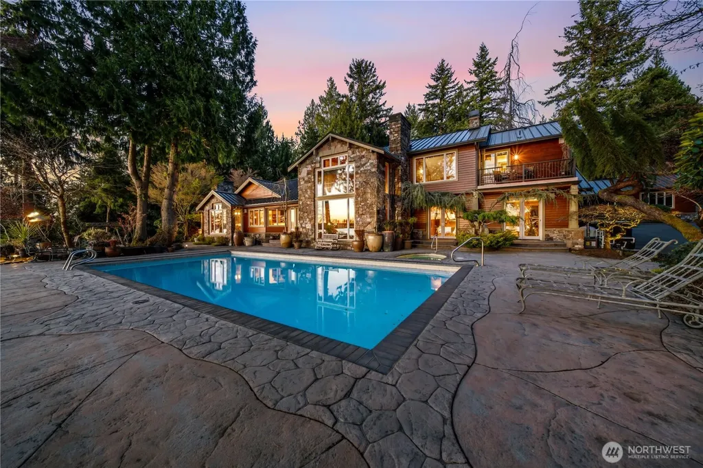 21102 Snag Island Drive E Lake Tapps WA 98391