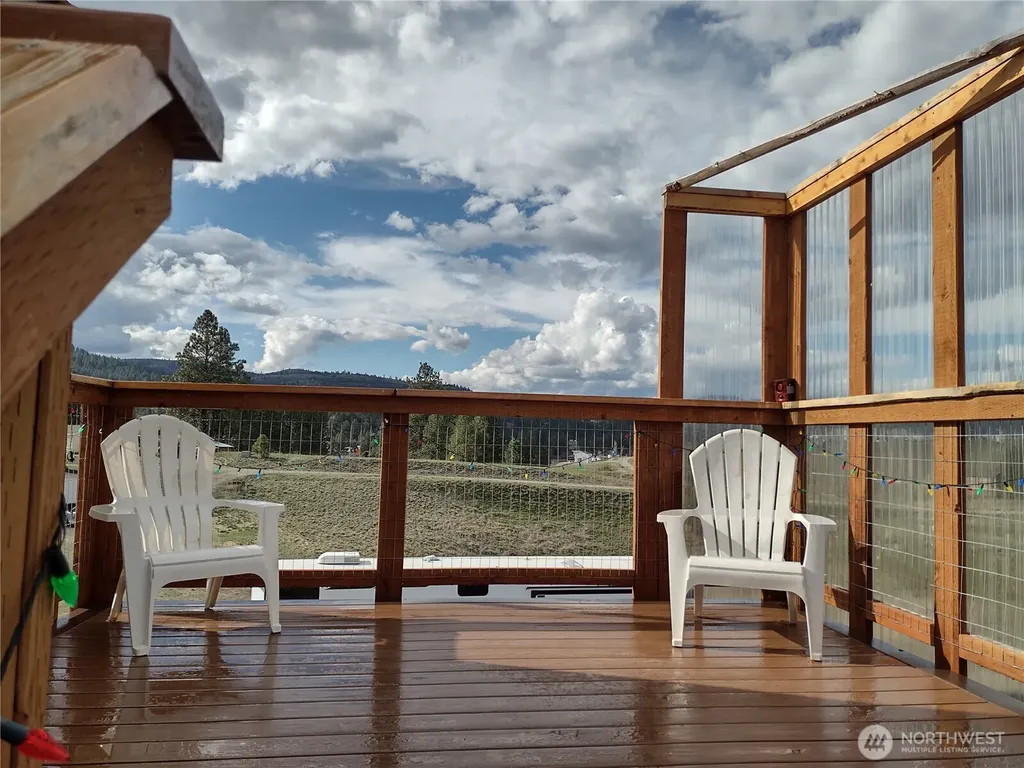 6 Tanager Lane Republic WA 99166