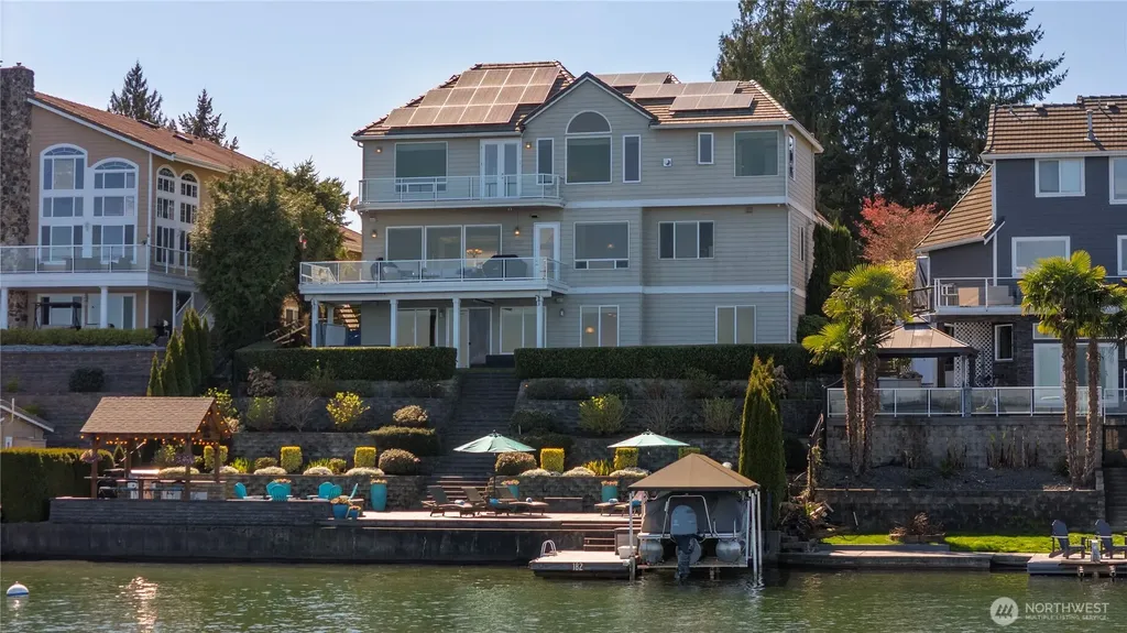 4915 Jenks Point Way E Lake Tapps WA 98391