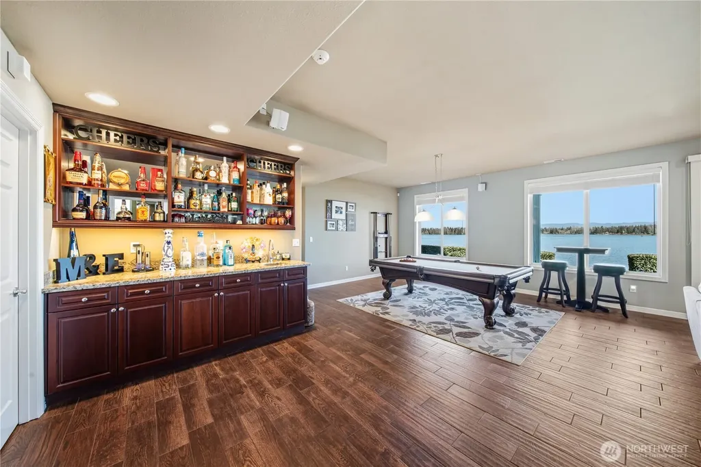 4915 Jenks Point Way E Lake Tapps WA 98391