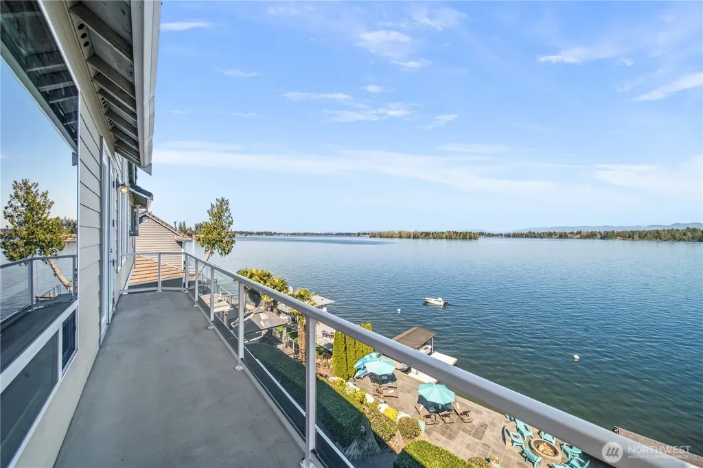 4915 Jenks Point Way E Lake Tapps WA 98391