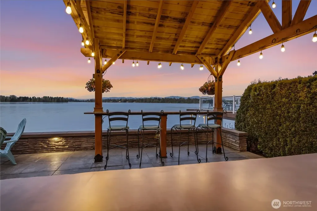 4915 Jenks Point Way E Lake Tapps WA 98391