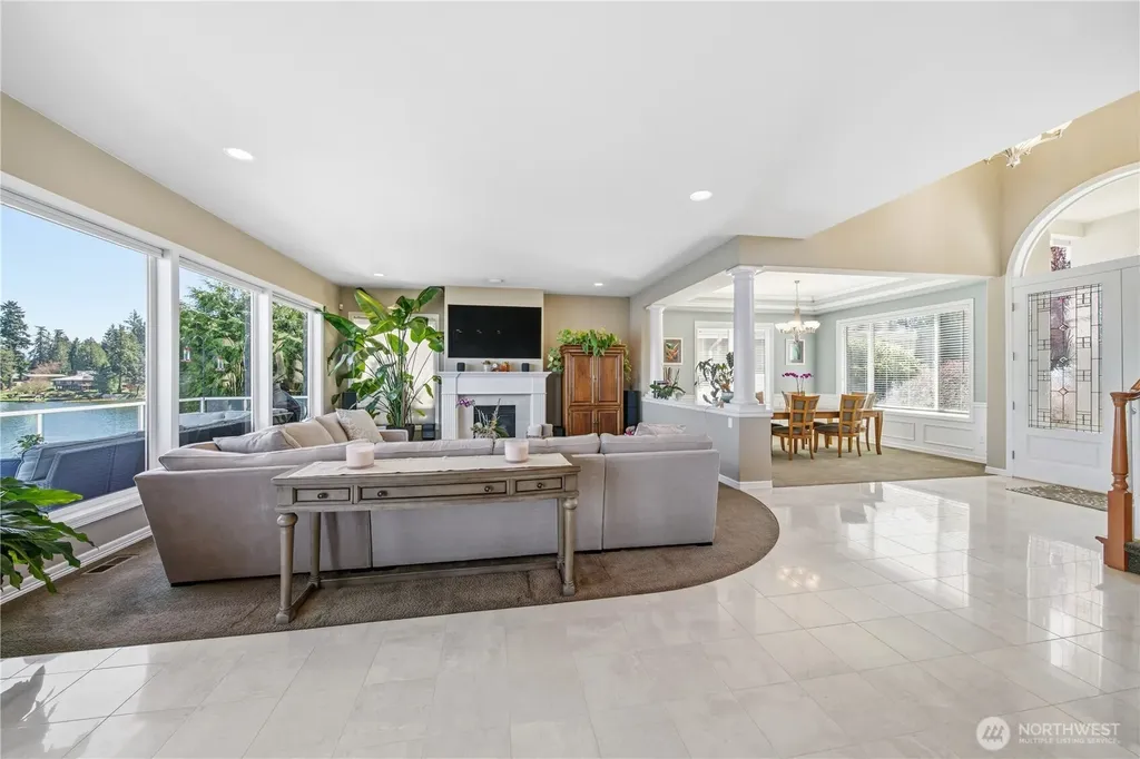 4915 Jenks Point Way E Lake Tapps WA 98391