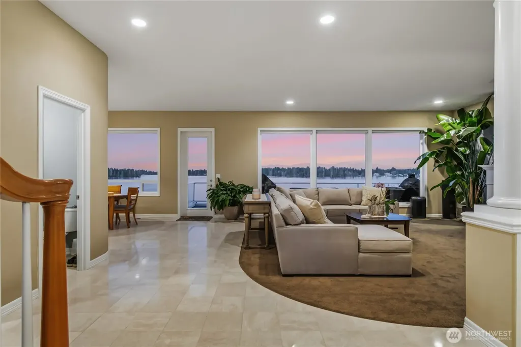 4915 Jenks Point Way E Lake Tapps WA 98391