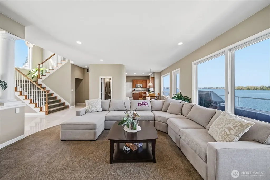 4915 Jenks Point Way E Lake Tapps WA 98391
