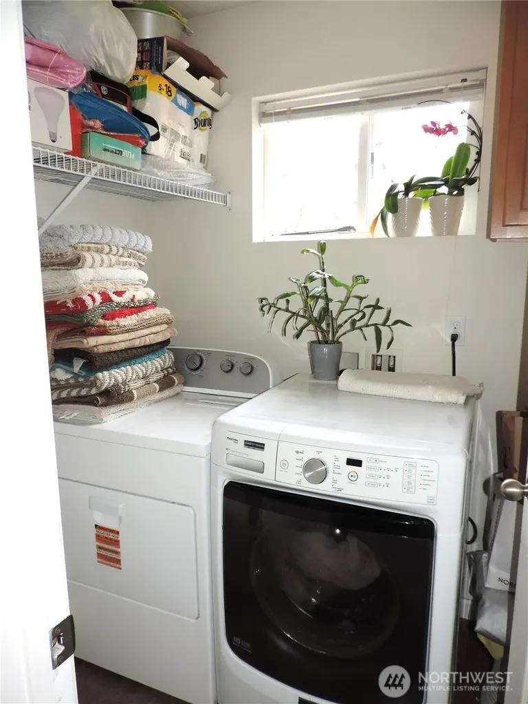 11426 15th Avenue SW Seattle WA 98146