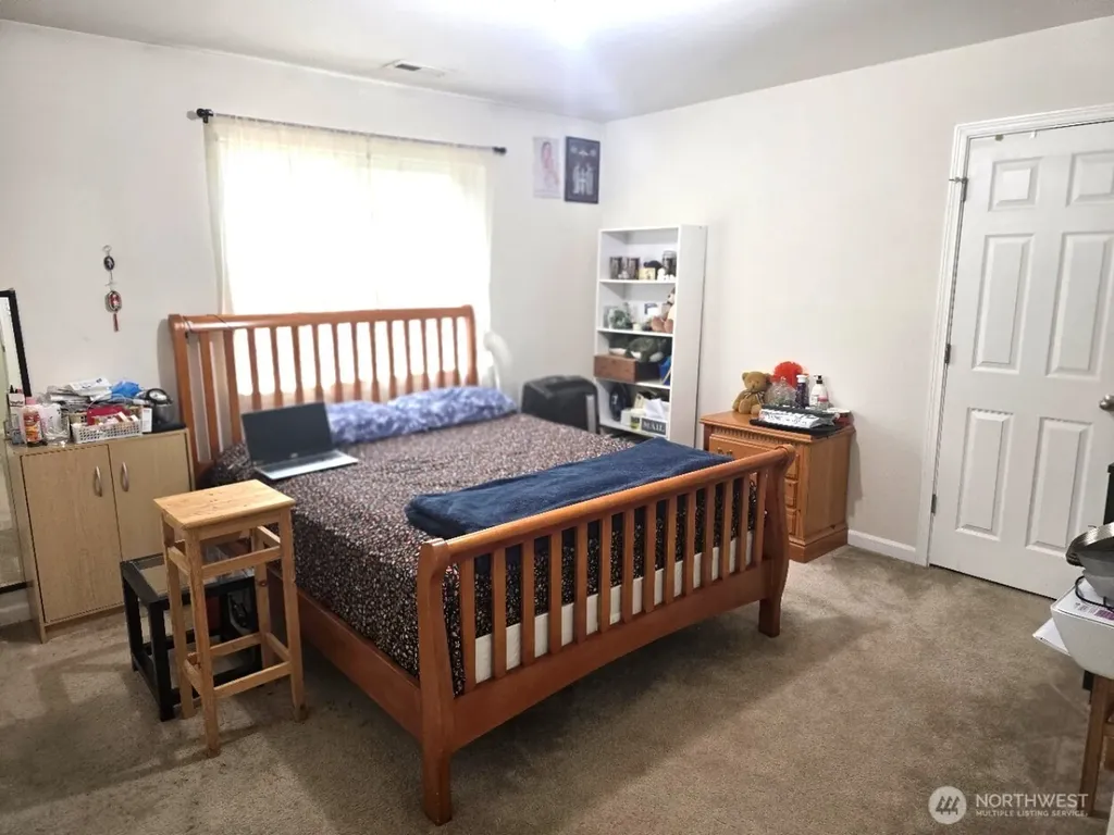 11426 15th Avenue SW Seattle WA 98146