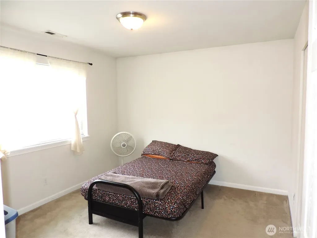 11426 15th Avenue SW Seattle WA 98146