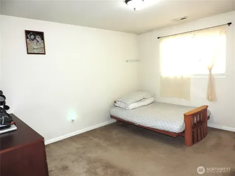 11426 15th Avenue SW Seattle WA 98146