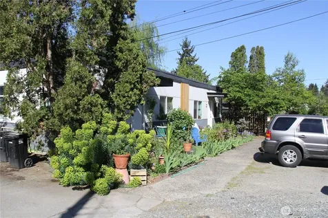 2110 NE 85th Street Seattle WA 98115