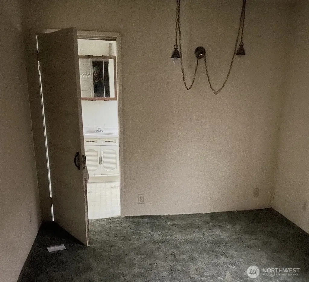 201 Emerson Avenue Hoquiam WA 98550