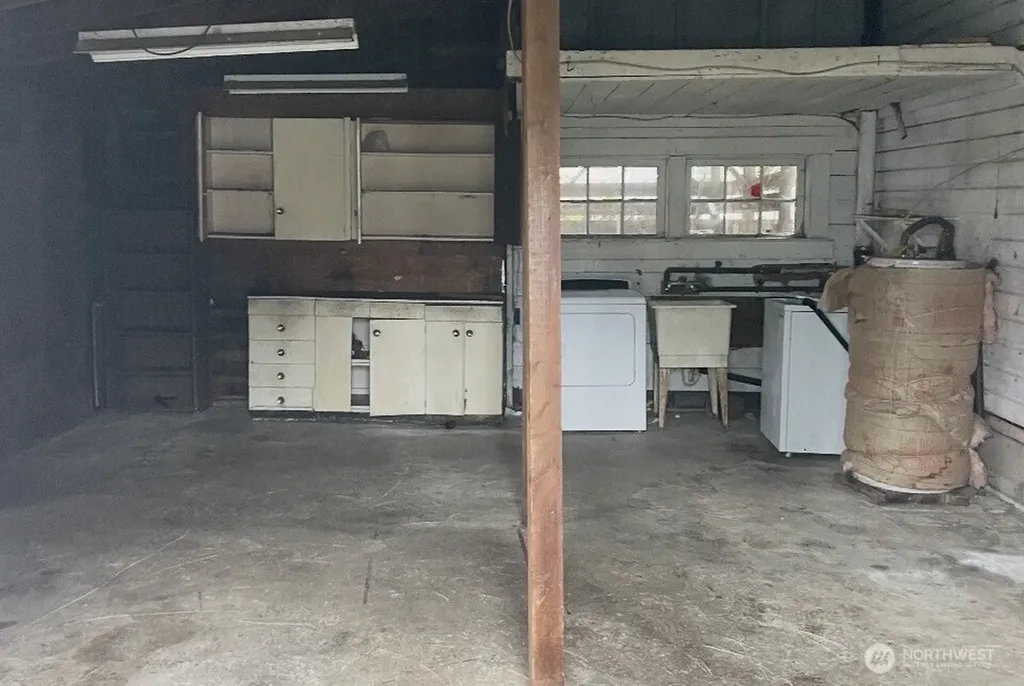 201 Emerson Avenue Hoquiam WA 98550