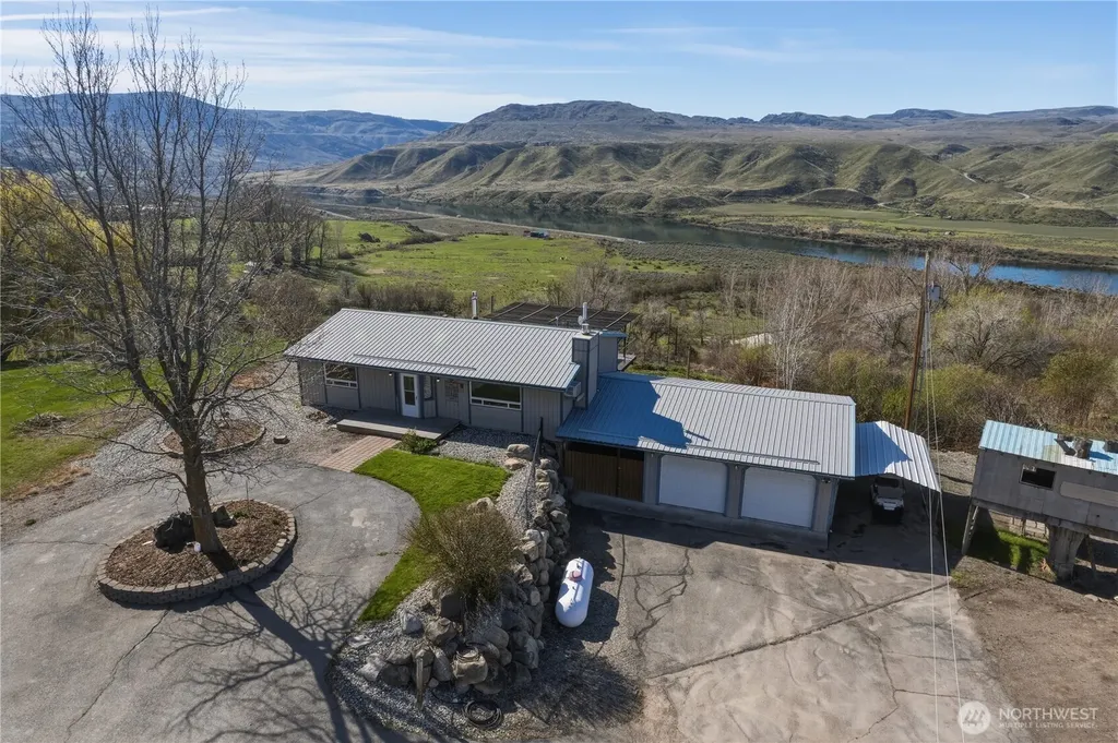 3507 Highway 155 Coulee Dam WA 99116
