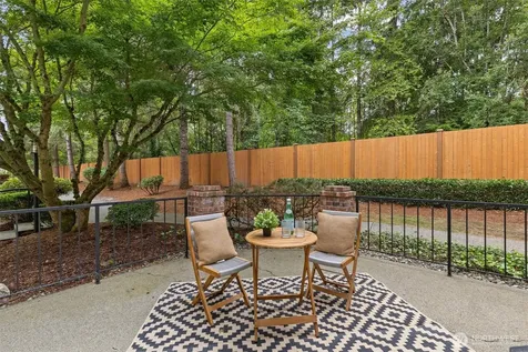 10909 Avondale Road NE Redmond WA 98052