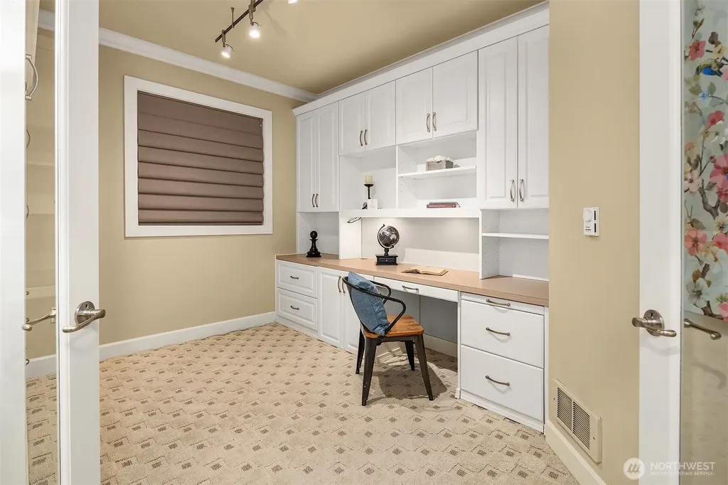 8850 Redmond Woodinville Road NE Redmond WA 98052