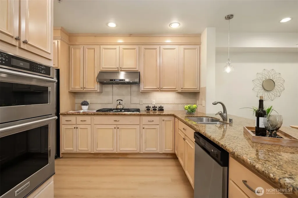 8850 Redmond Woodinville Road NE Redmond WA 98052