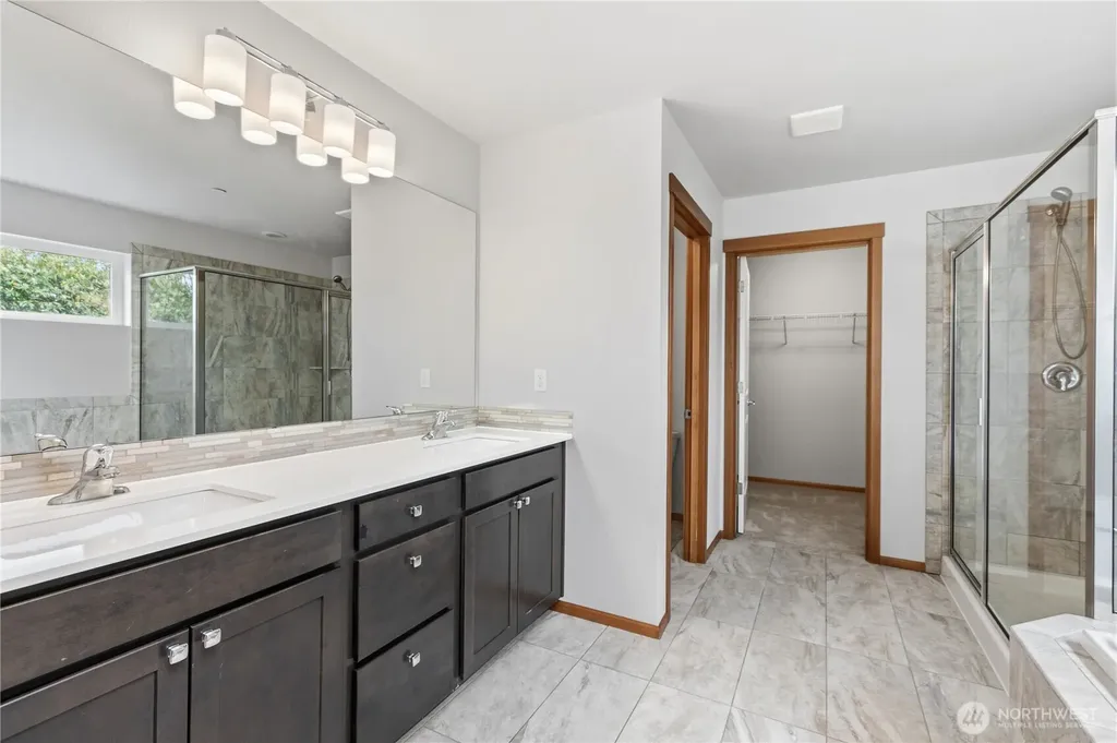 2906 S 135th Street Tukwila WA 98168