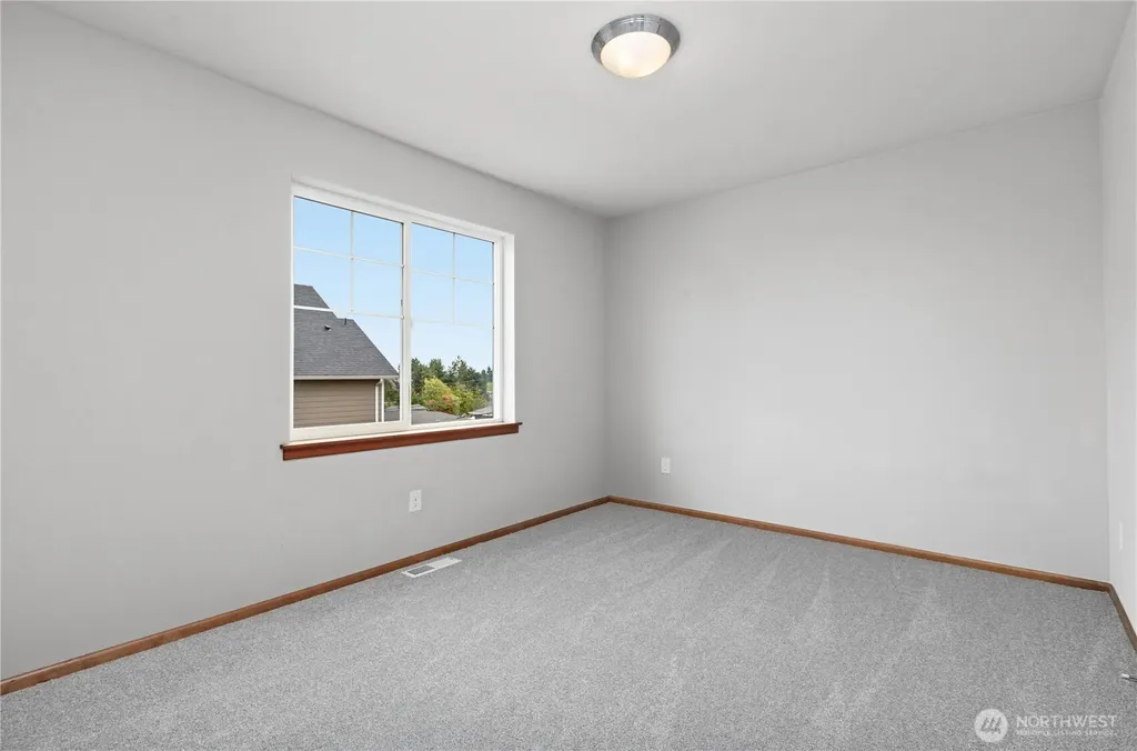 2906 S 135th Street Tukwila WA 98168