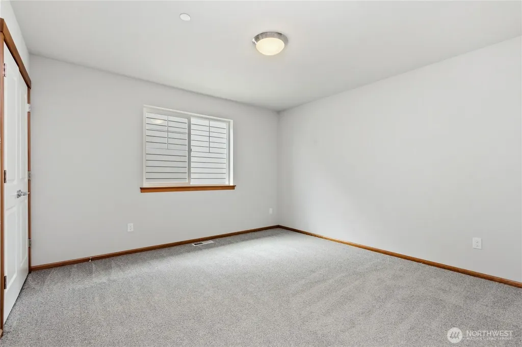 2906 S 135th Street Tukwila WA 98168