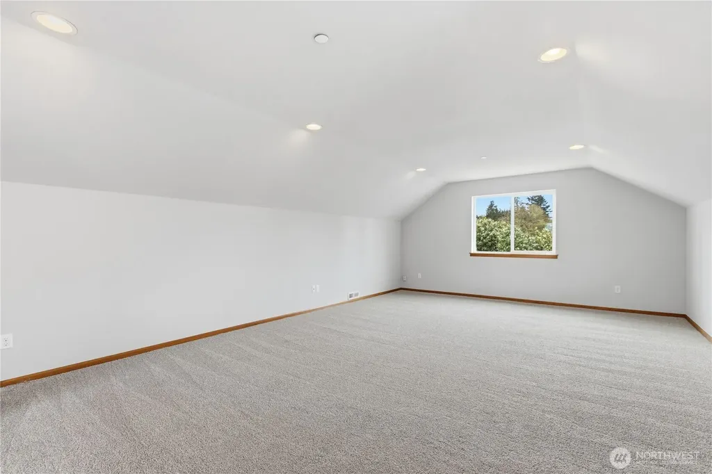 2906 S 135th Street Tukwila WA 98168