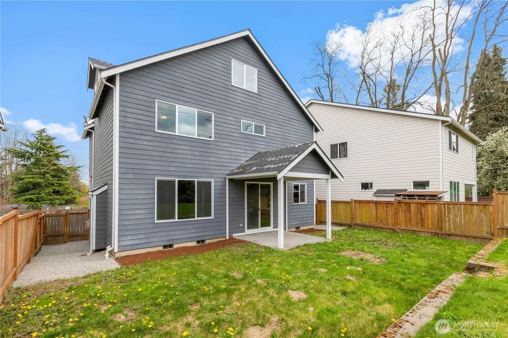 2906 S 135th Street Tukwila WA 98168