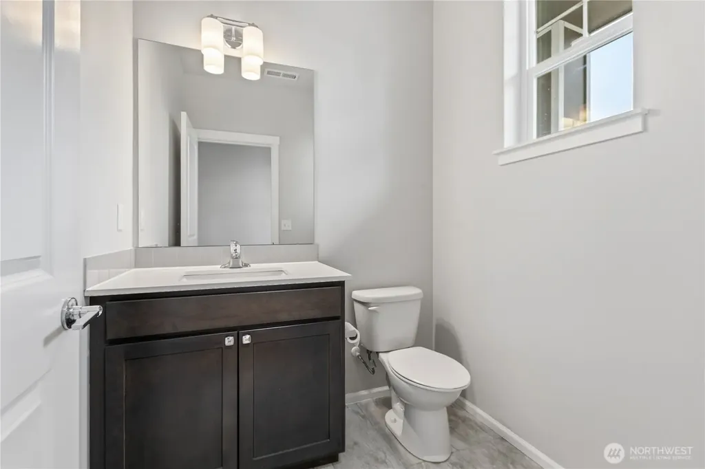 2906 S 135th Street Tukwila WA 98168