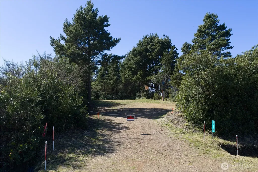 319 Sand Dune Avenue NW Ocean Shores WA 98569