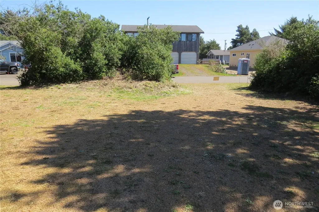 319 Sand Dune Avenue NW Ocean Shores WA 98569