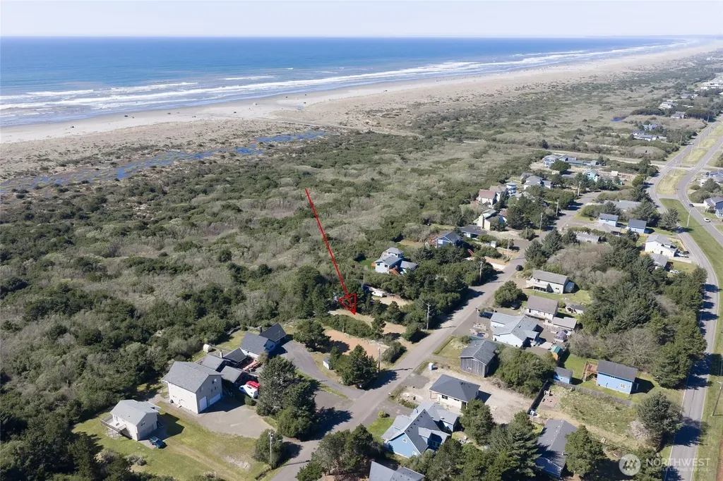 319 Sand Dune Avenue NW Ocean Shores WA 98569