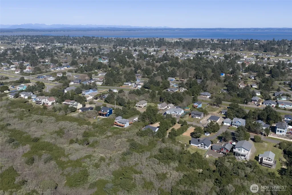319 Sand Dune Avenue NW Ocean Shores WA 98569