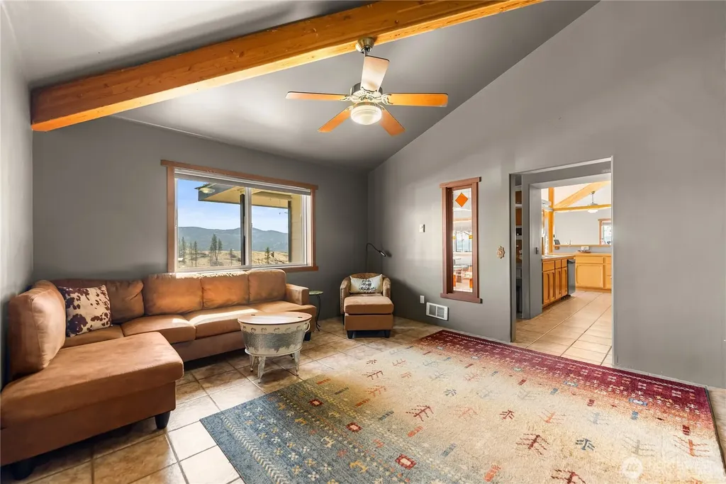30 Tamarack Trail Oroville WA 98844